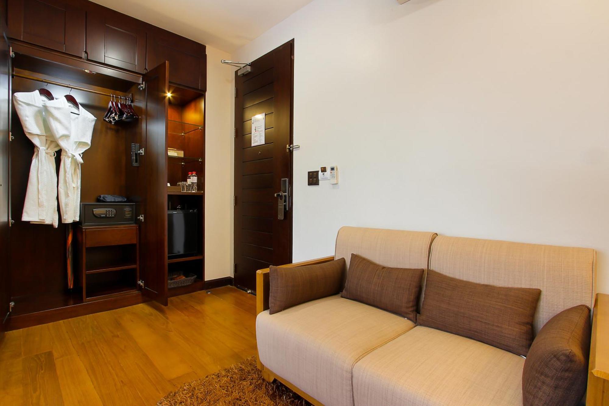 Rimnaam Klangchan Hotel - Sha Plus Chanthaburi Habitación foto