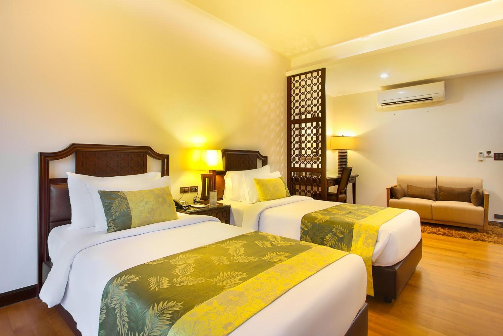 Rimnaam Klangchan Hotel - Sha Plus Chanthaburi Habitación foto